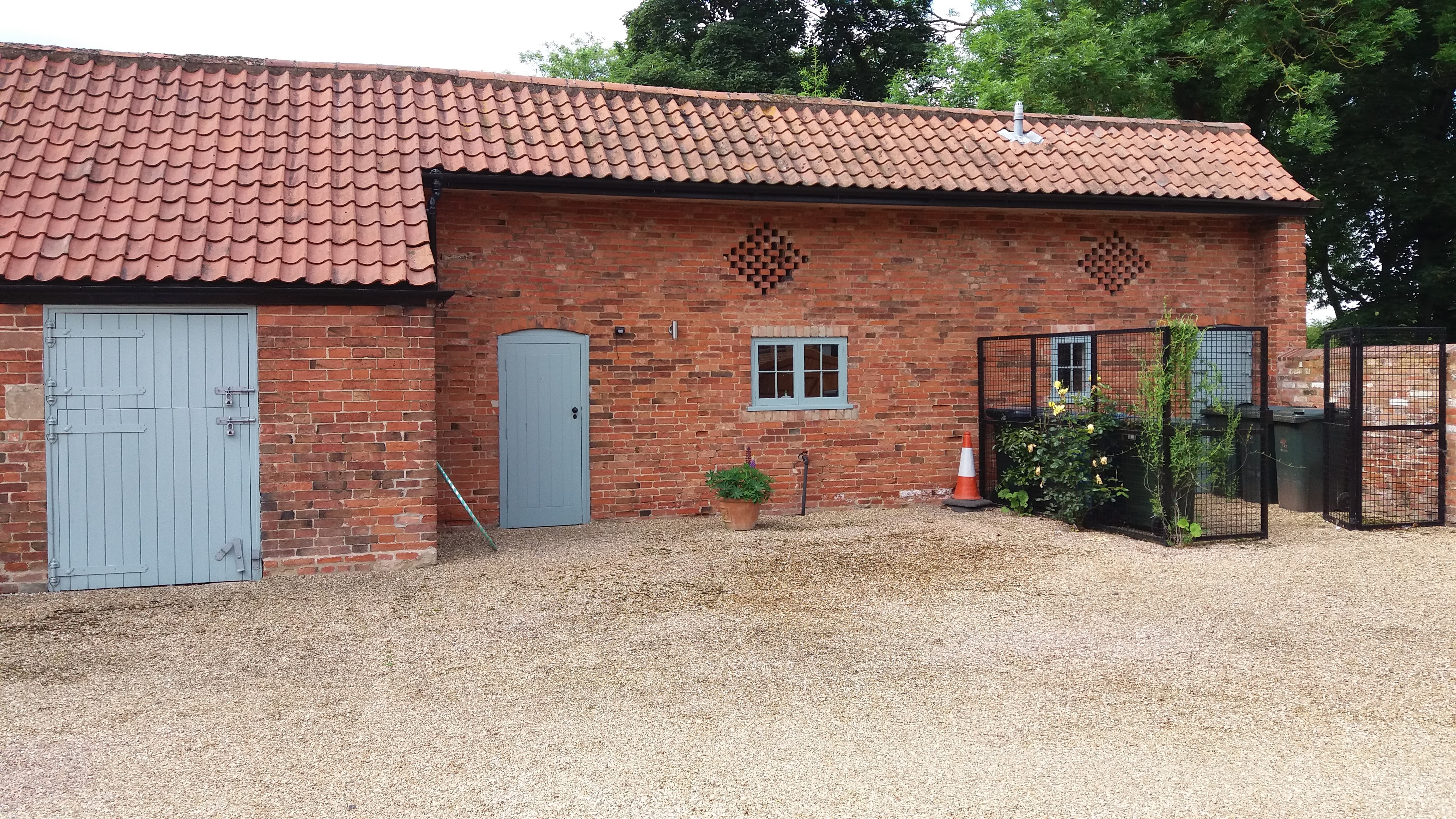 CURTILAGE LISTED STABLE BLOCK